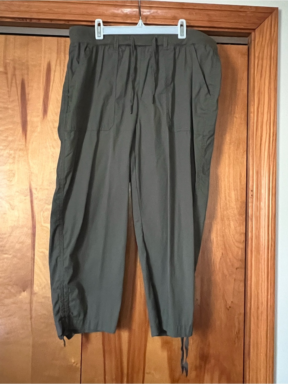 Women Olive Green Drawstring Pants